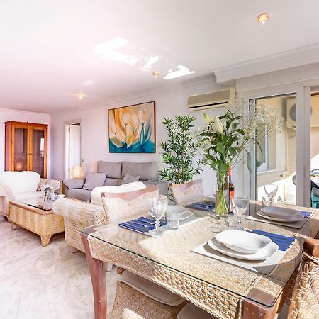 Beach And Pool Holidays At The Grand Coloso ベナルマデナ エクステリア 写真