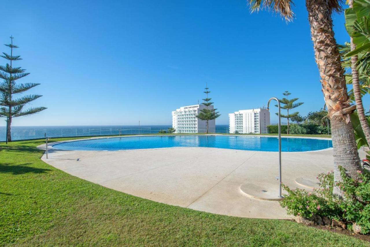 Beach And Pool Holidays At The Grand Coloso ベナルマデナ エクステリア 写真