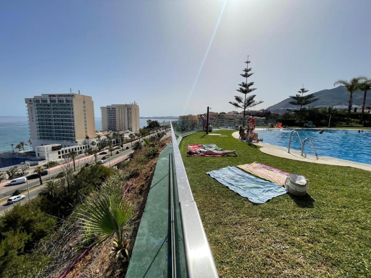 Beach And Pool Holidays At The Grand Coloso ベナルマデナ エクステリア 写真