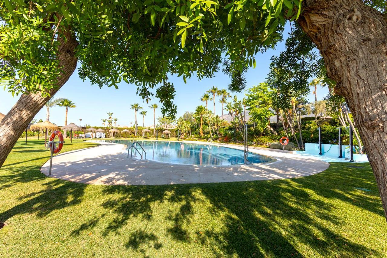 Beach And Pool Holidays At The Grand Coloso ベナルマデナ エクステリア 写真